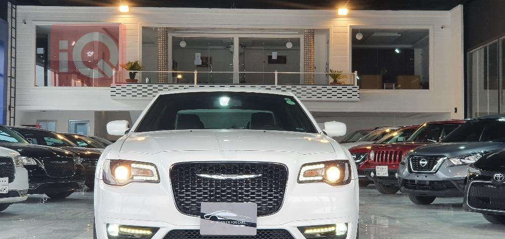 كرايسلر 300